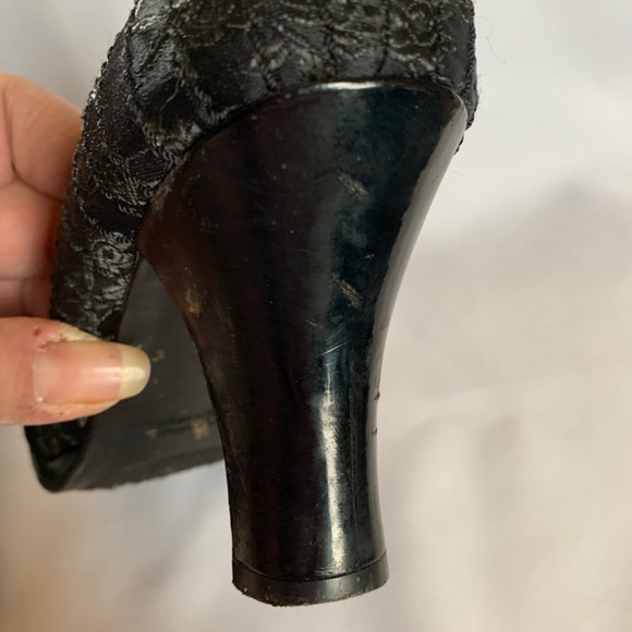 Oh So Pretty! Rampage Black Embroidered Heels! - Picture 14 of 16